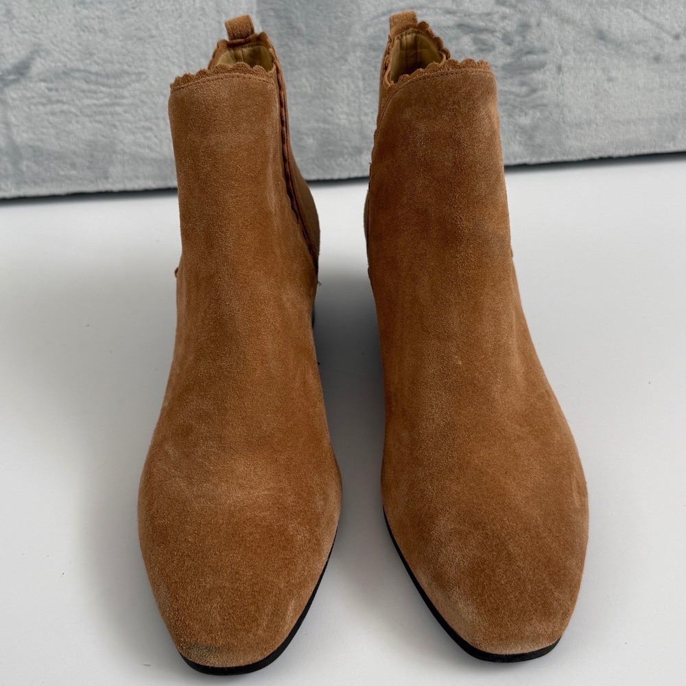 Talbots Dakota Suede Scallop Edge Chelsea Ankle Boots Tan 9.5M Block Heel